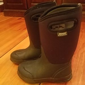 Bogs Boots Size 2 Black